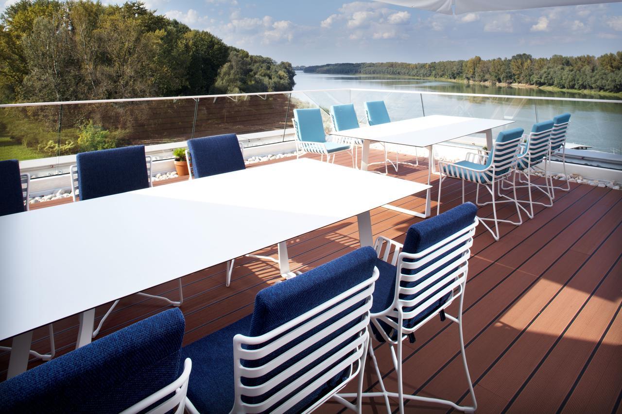 Hotel Navis Orasje Экстерьер фото