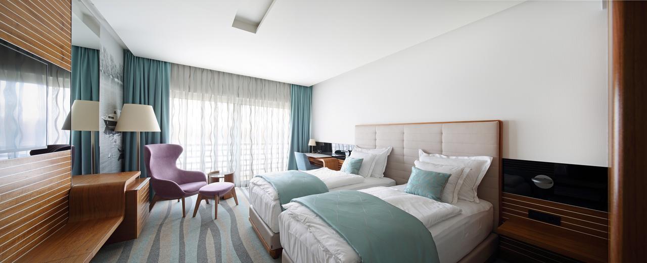 Hotel Navis Orasje Экстерьер фото